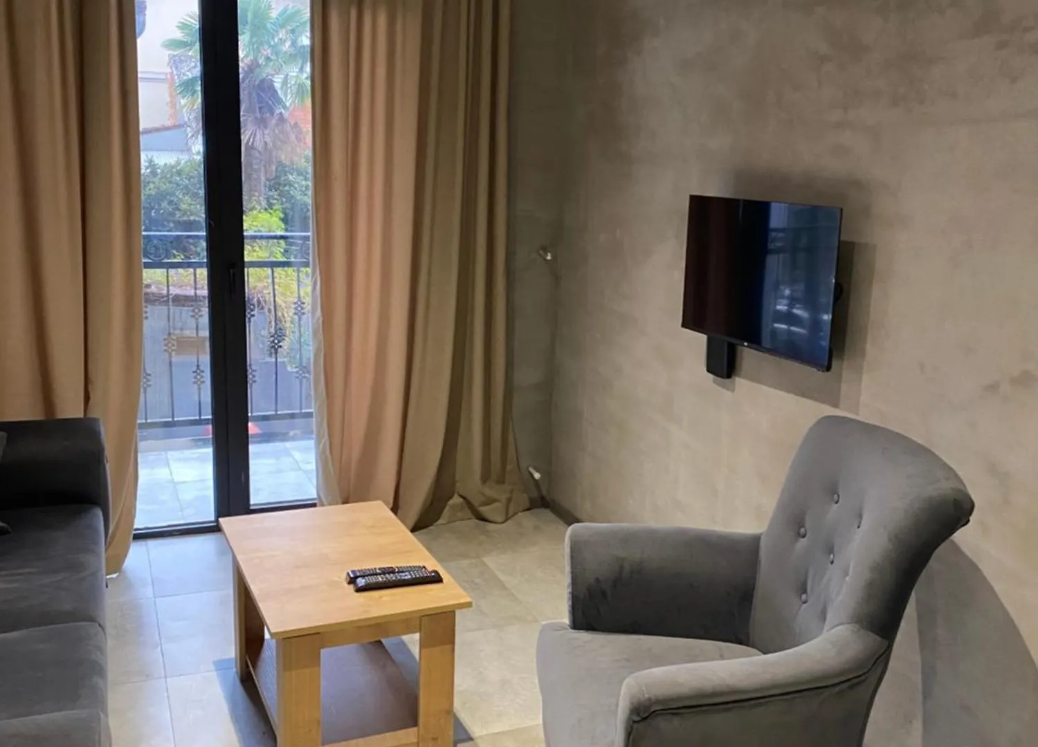 Sunny Flat Apartment Batumi